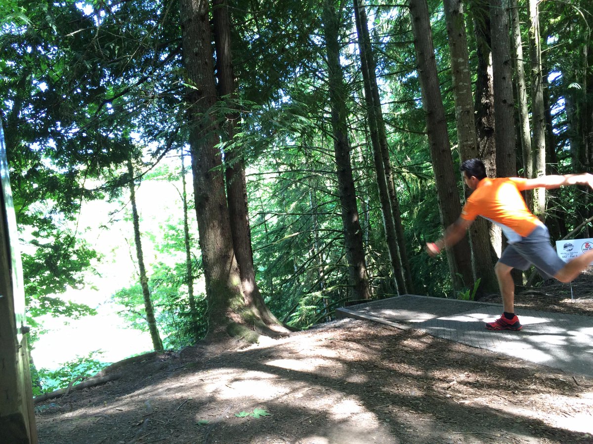 RattleAndChain's tweet image. What a TOURNAMENT! Congratulations to @Paul_McBeth and Jessica Weese on their wins!