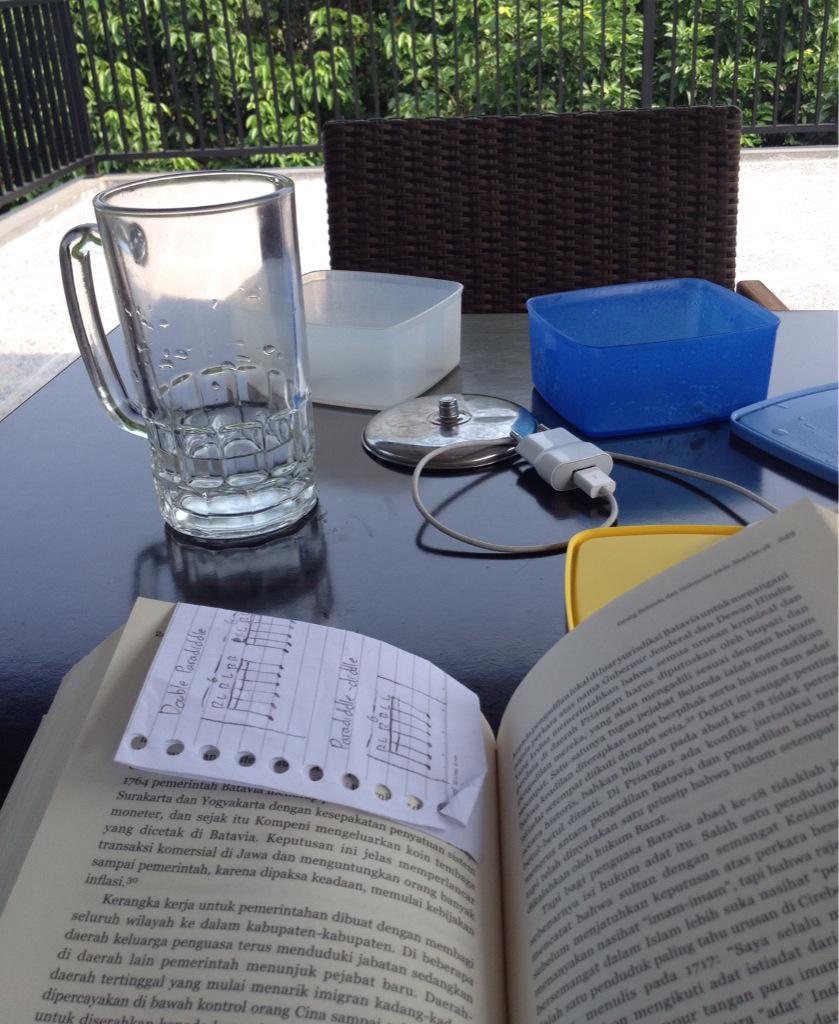 Lanjuut, jaman kuda gigit besi.