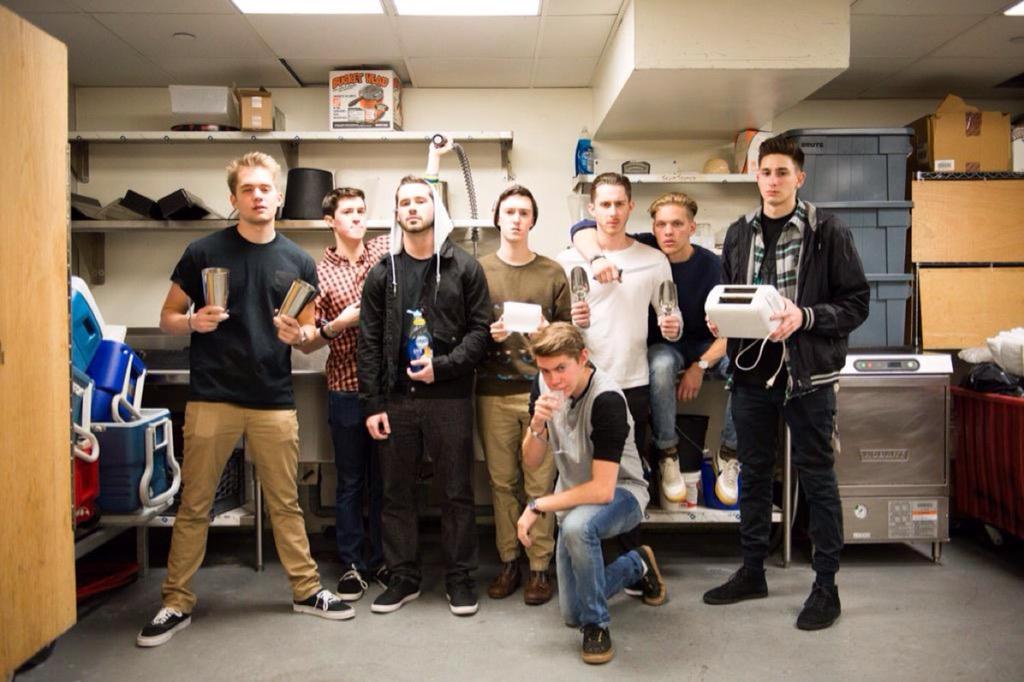 osleyacastiel's tweet image. #SdkFollowParty 
RT IF YOU LOVE THESE GOOFBALLS
SDK OR DIE