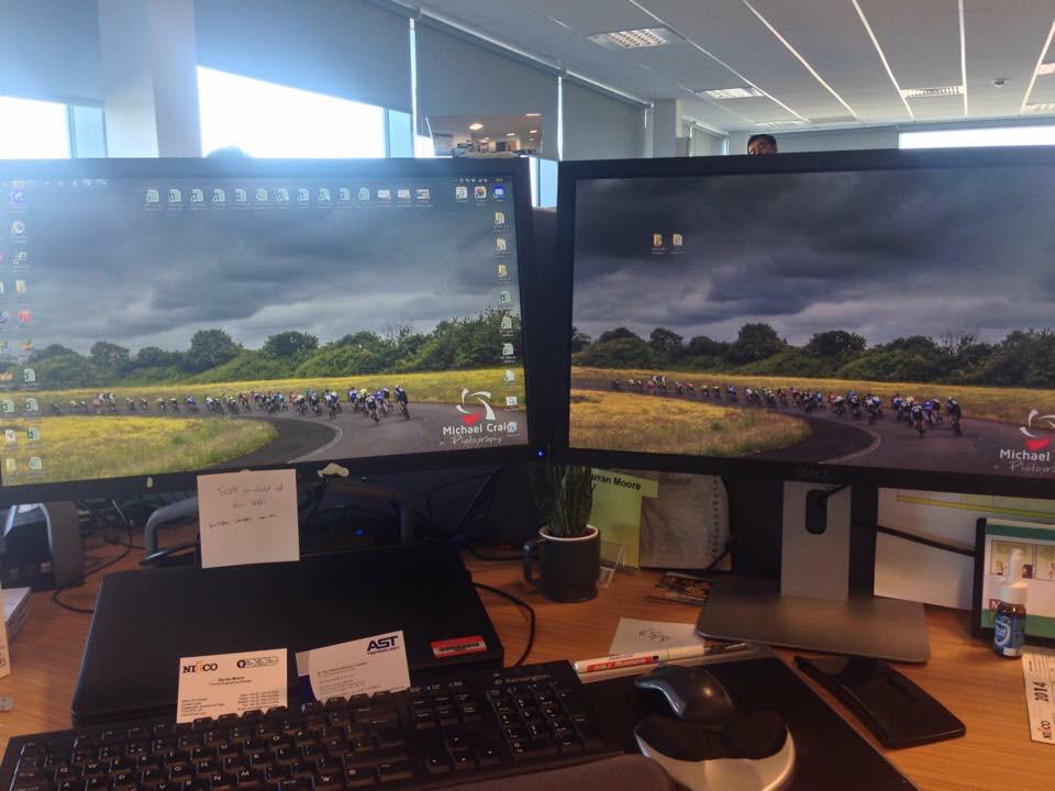 Best screen saver I've seen <a href="/MooreDarran/">Darran Moore Photog</a> #coolas