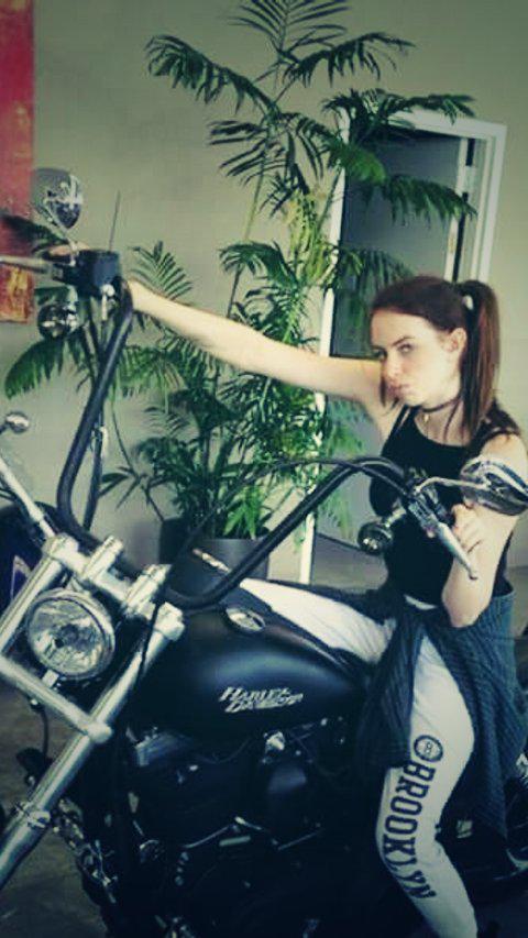 HAPPY BIRTHDAY DANI CIMORELLI!!!! YOU ARE THE BEST CHICKEN EVER!!! BEST WISHES FROM LITHUANIA!!    