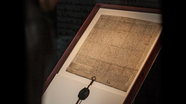 It's the 800th anniversary of Magna Carta today! Find out more at these London exhibitions: bit.ly/1BvnIHG