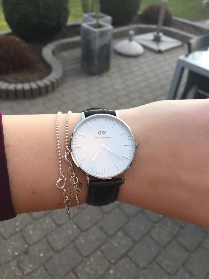 Karat241's tweet photo. Hvad syntes du? #smykker #danielwellington #flot http://t.co/iG1kHw6Fa0