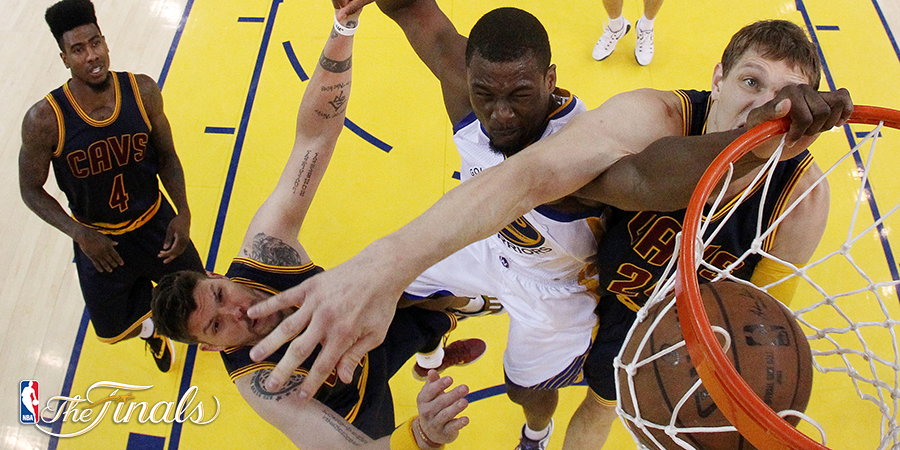 warriors's tweet photo. #WarriorsGround nearly exploded with this @HBarnes slam. WATCH » http://t.co/3WsUMiOoPH http://t.co/Q1ctGCUm6J