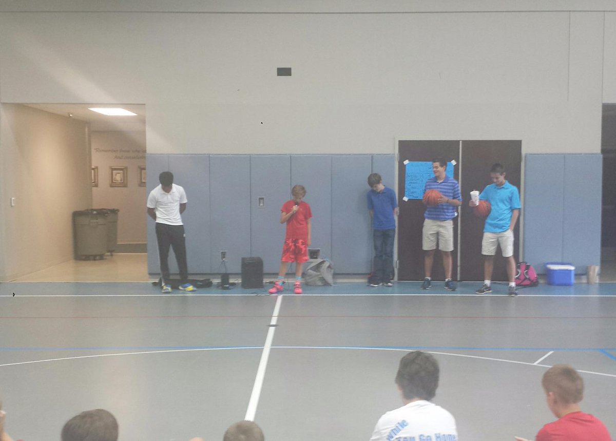 Hammond3Penny's tweet photo. Camper, Harrison Likens leading prayer @FLAMESBBALLCAMP http://t.co/izxwjE9Hvn