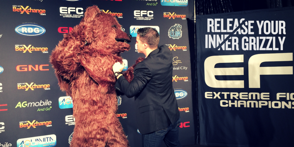 BearClawEnergy's tweet photo. @cyrustheshow taking us on at #EFC40 weigh-in! bear.CLAW™ : RELEASE YOUR INNER GRIZZLY™ @EFCworldwide #BearClaw http://t.co/voSxdw9KNz