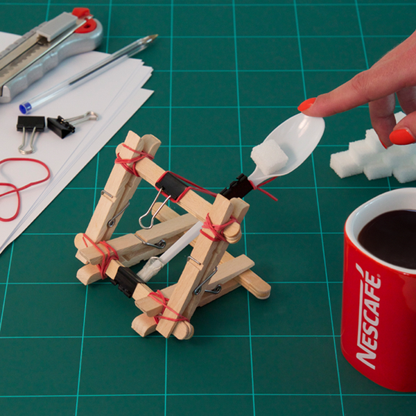 tinag_zg's tweet image. Make your Monday a little bit sweeter with this cool idea ;) #startmaking... bit.ly/1cVCqPa #NestleEmp