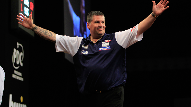 OfficialPDC's tweet photo. GALLERY: See all the pictures from a brilliant final day at the 2015 #bwinWCOD in Frankfurt: http://t.co/SbN33IBBSR http://t.co/F6fGT32Mb7