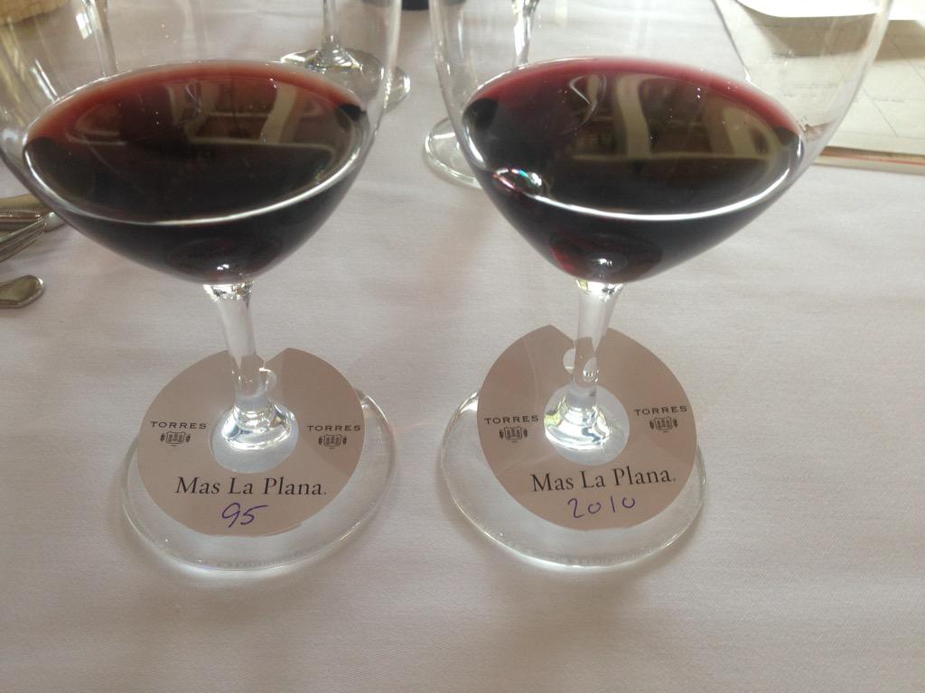 Just a casual Monday! 20yrs between them 1995-2010 #MasLaPlana @FellsWine @bodegastorres #wine #tasting