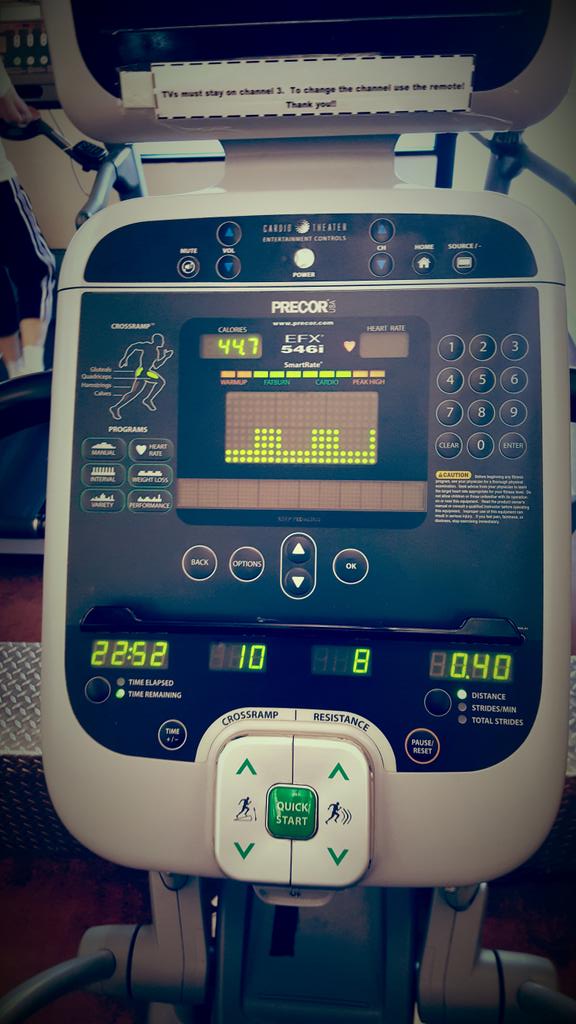 FitBootyBabes's tweet photo. Almost talked myself out because "I didn't have enough time" well I'm here 30 min better than none #anytimefitness http://t.co/4RX8P8Q5LC