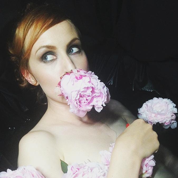 #Outtake from last night's #beauty #editorial shoot w/ @PhineKaPhoto 🌸🌸🌸 after modelling for 4 workshops<a href="/tag/outtake"class="tags">#Outtake</a><a href="/tag/beauty"class="tags">#beauty</a><a href="/tag/editorial"class="tags">#editorial</a>