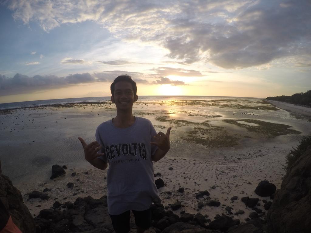 aiydstra's tweet photo. Gili Trawangan http://t.co/MzMEhOPHQT