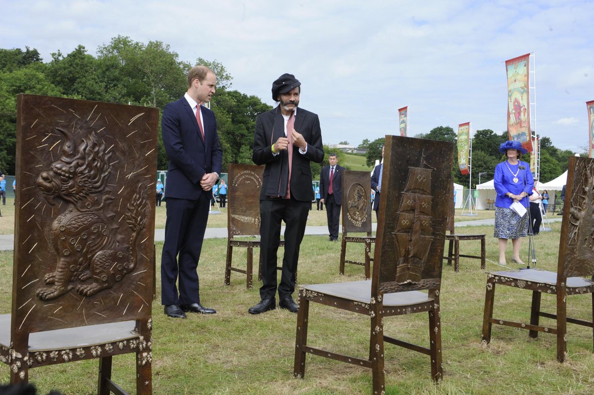 UKParliament's tweet image. Queen leads celebrations today at #Runnymede where 800 years ago King John sealed the #MagnaCarta
