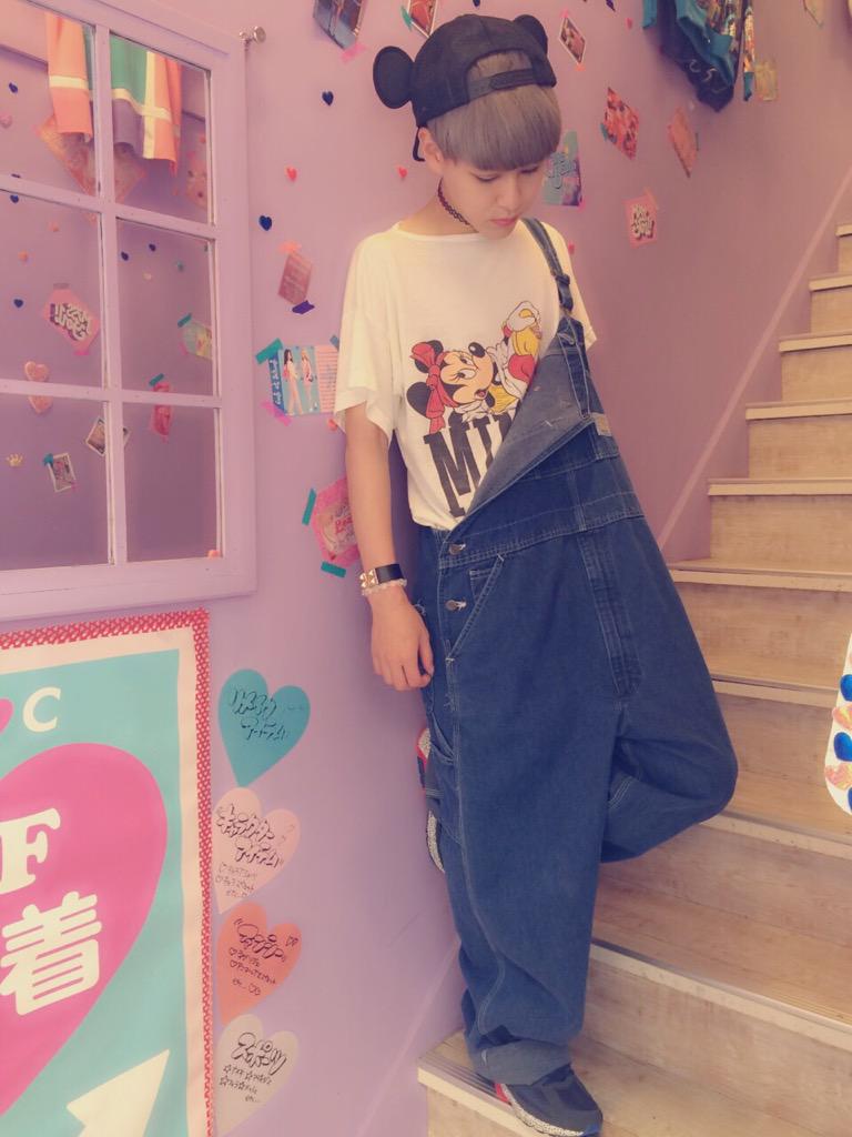 W C A Twitter スタッフコーデ 今日はオーバーオールにミニーちゃんtシャツを合わせて ディズニーに行きたいコーデ オーバーオール 3990 Tax キャラtシャツ 4990 Tax Http T Co 49n5rqald5