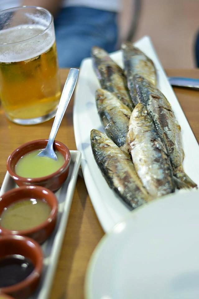 baralcaudon's tweet photo. Hosteleros que descansáis los lunes, venid a comer o cenar que nosotros os cuidamos! #LunesHostelero @JaenSquare http://t.co/jl3XlZuAXC