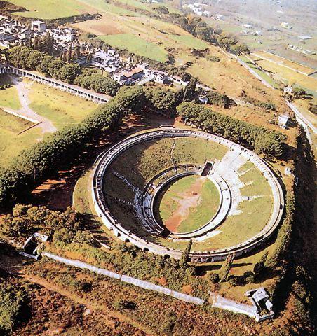Napoletanaleb's tweet image. Here&apos;s one of the oldest surviving #Roman #Amphitheaters in #Pompeii, #Italy dating back to 100 BC.