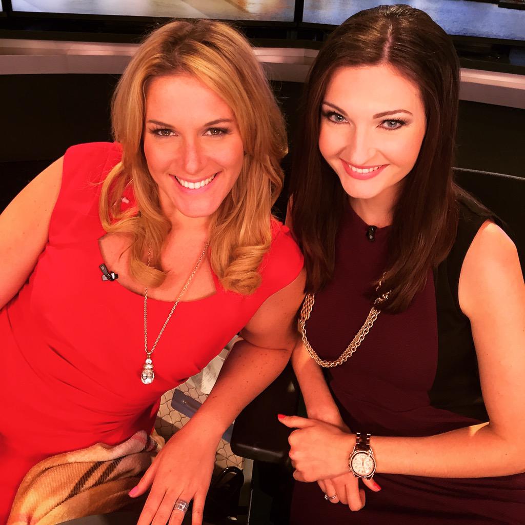 JacBaezz's tweet image. Faking a full night of sleep #MondayMorningproblems #concealerfordays @CorrinaPysa