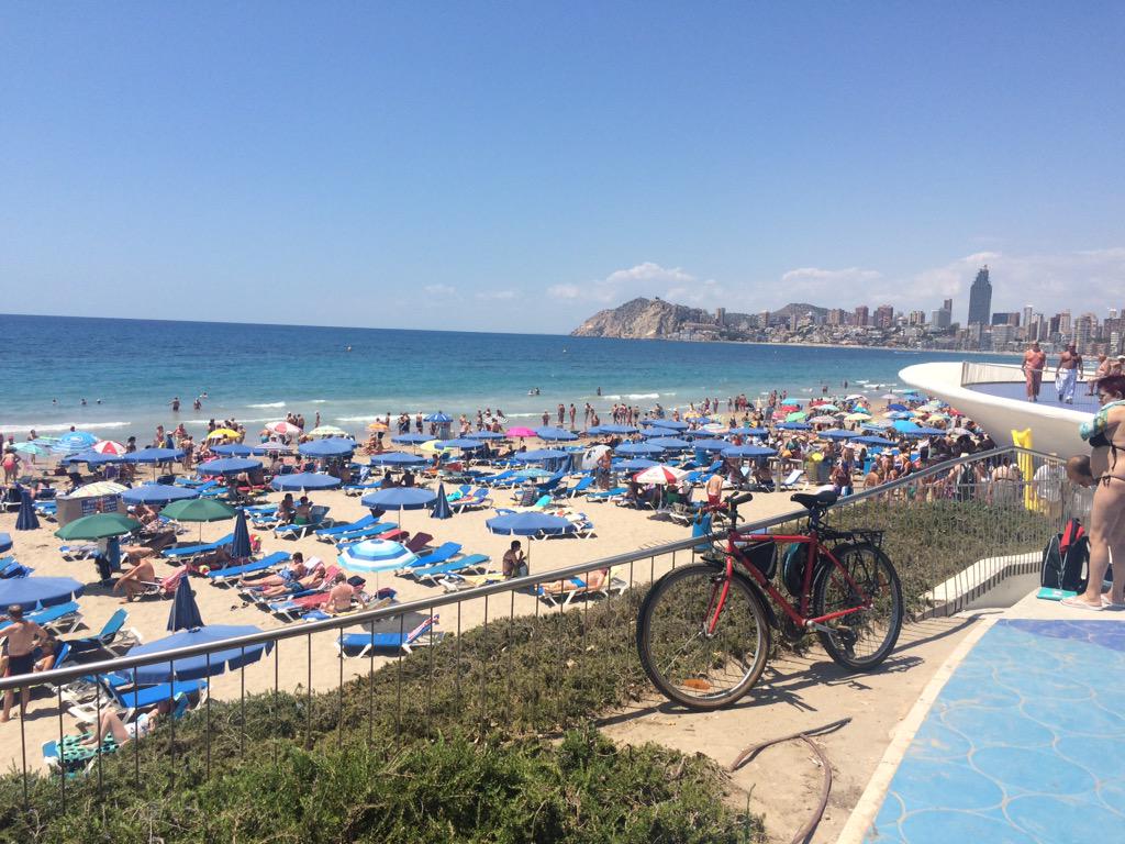 LeahRP1's tweet photo. Never coming back😌🌞 http://t.co/RmcaiJBDlF