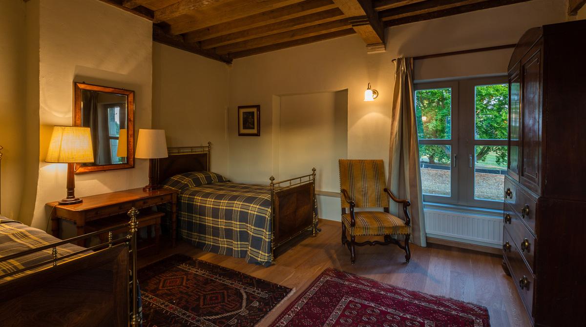 LandmarkTrust's tweet image. Today, visitors can only wonder at the bravery and horror of events 200 years ago. @Waterloo200org #Hougoumont