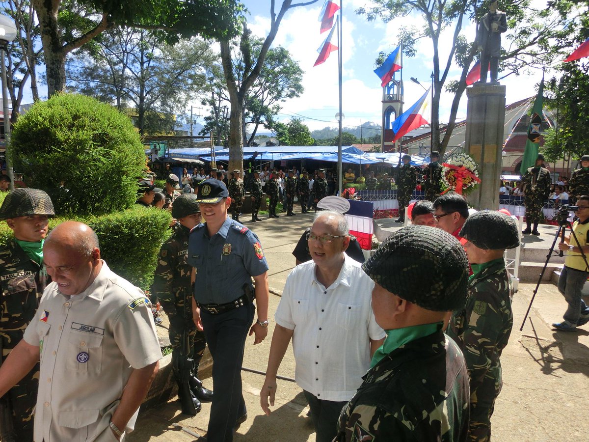 malaybalaycps's tweet photo. @BUKPPO_PCR @RPCRDPRO10 Malaybalay CPS attends 117th Independence Day Activities http://t.co/IYZAGQpUI8