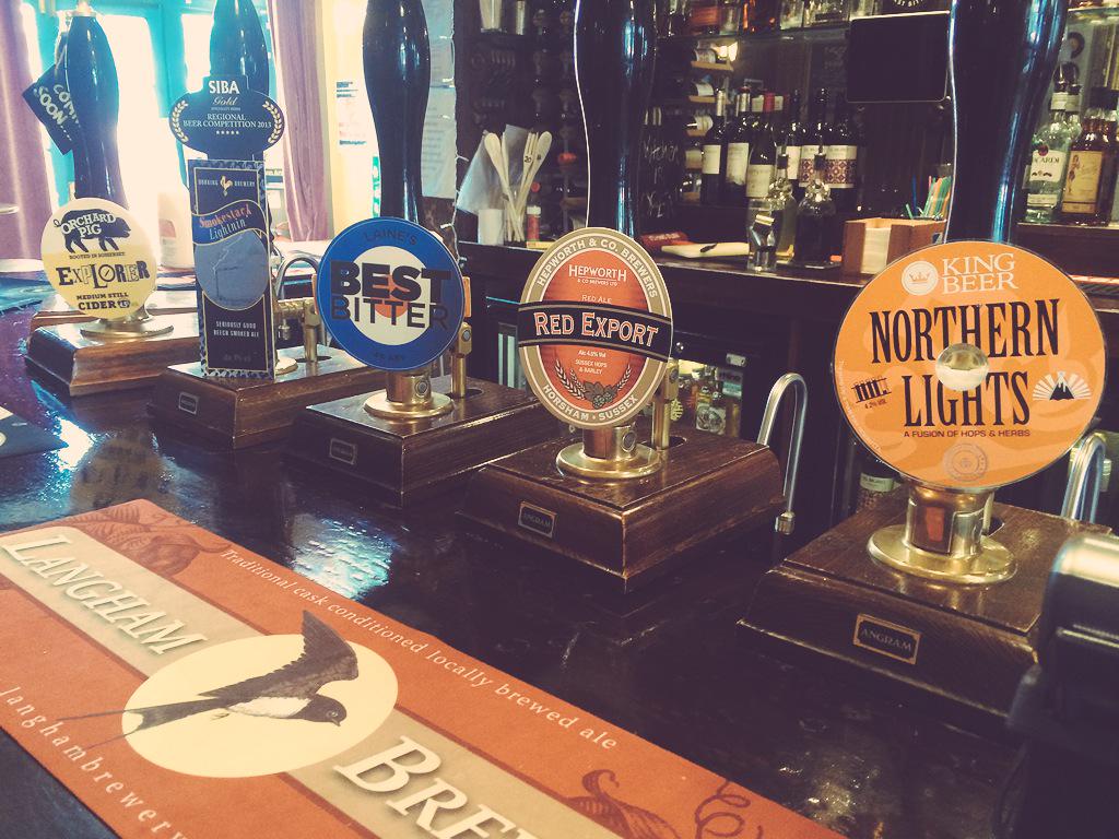 hamptonarms's tweet photo. National Beer Day! Come get your chops round these,and @JamesTDarby's muscles #NationalBeerDay @drinkinbtn @KingBeer http://t.co/RfexLNG0EI