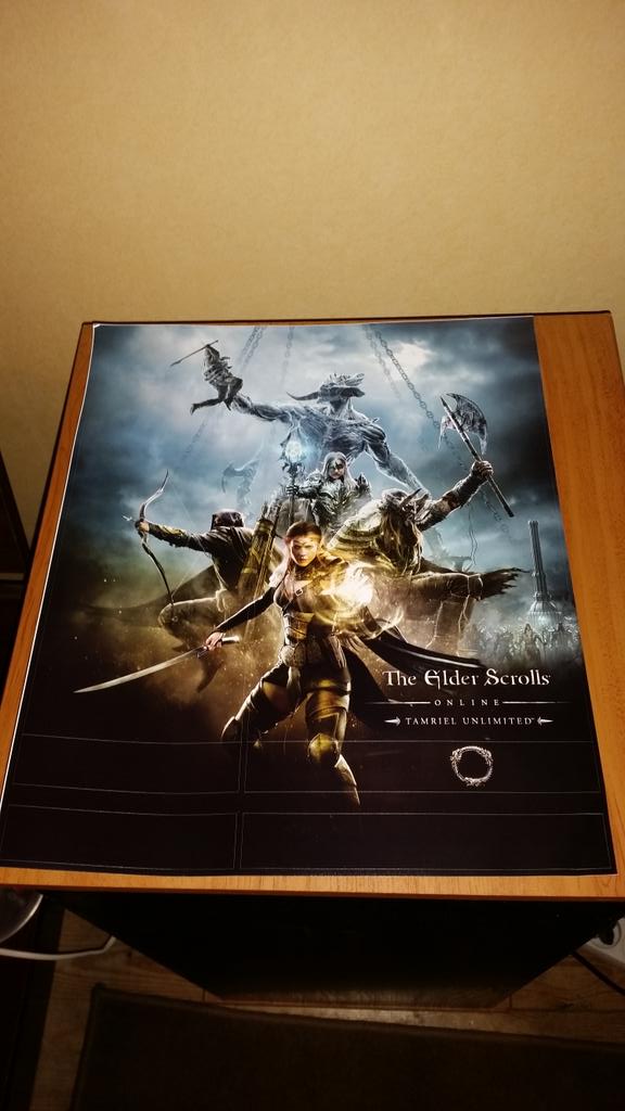 kiOP_teso's tweet photo. Hummm....
Je le colle sur la ps4 ou pas ? 
@Hvw_comperat @TEAMKYLS @Boubiosdu76 @Clifou16 http://t.co/iSCrBP2qym