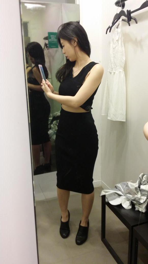 turtlechoi's tweet image. Fitting,  hard to find a perfect outfit #sad #didntbuy