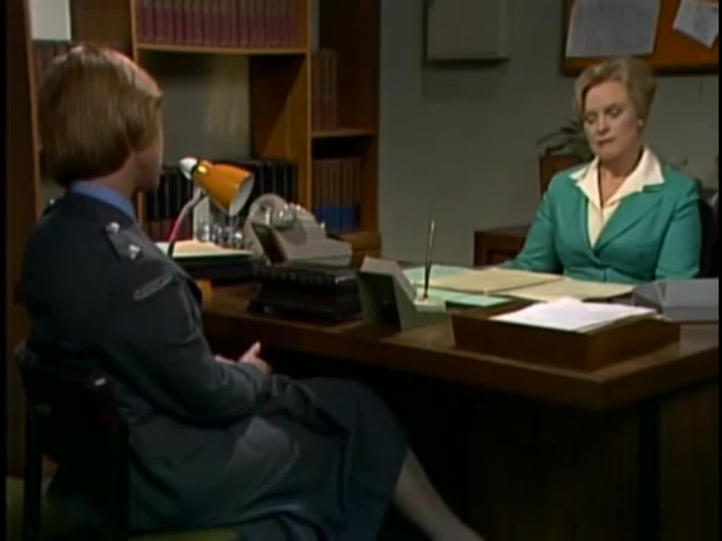 patsykingfans's tweet image. Erica and Meg discuss Yates coming to Wentworth