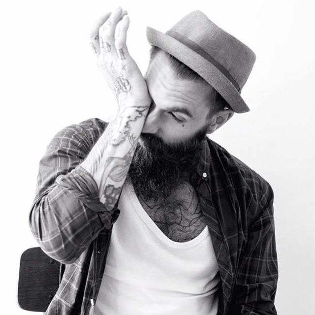 BTFUclub's tweet photo. The pH of vaginal fluid is highly acidic. Just saying.  #beardthefuckup http://t.co/cX21xg8zvw
