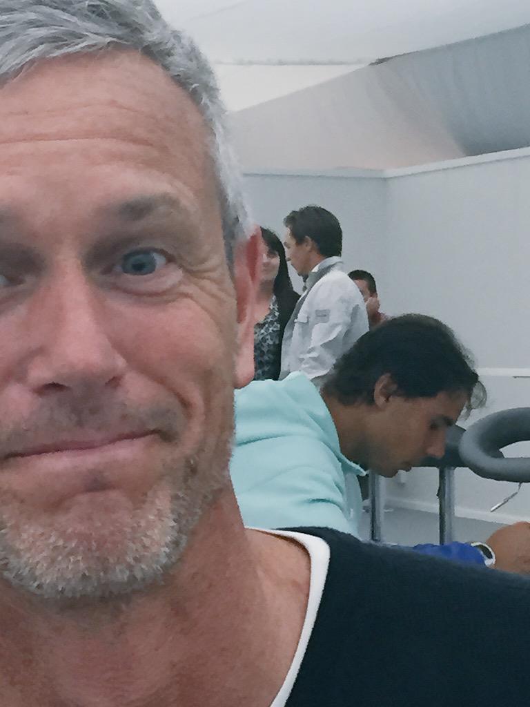 IrnPhil's tweet photo. That face haha

“@MarkFosterSwim: Just having lunch with @RafaelNadal @AegonUKtennis http://t.co/cL5yvvp7f1”