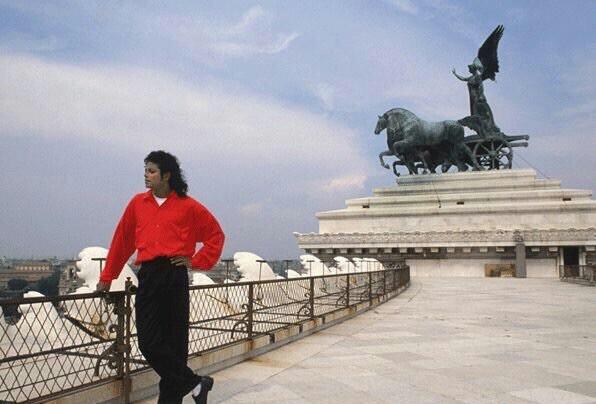 lovemickeyj58's tweet photo. MJ 🌹 http://t.co/pd8cQoDUtD