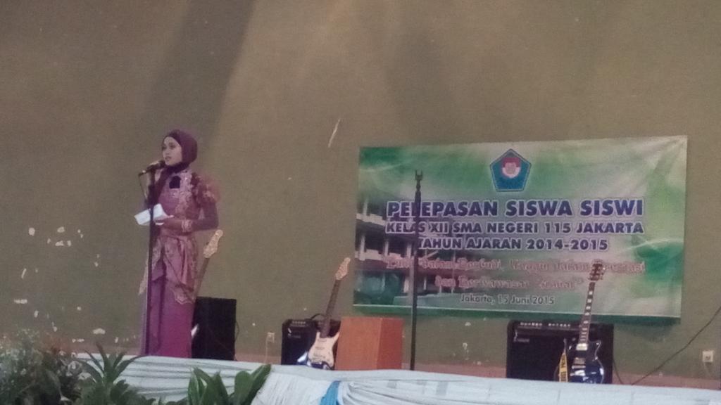 Sman_115's tweet photo. Dan ini sambutan dr ketua pelaksana kitaa k Nurul Shanty, strong woman. Heheeh... http://t.co/6GfE8drtpg