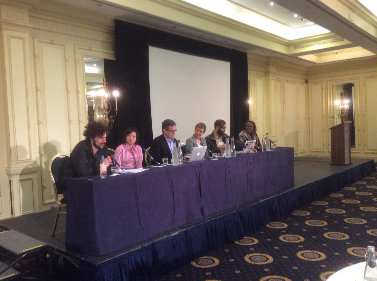 RobinHoodCoop's tweet image. Panel on financial inclusion @dan_mi_sun @Suitpossum #blockchainworkshop