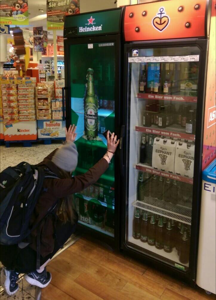 io_vivi's tweet photo. #heineken #bestever #beer #love  #loveisintheair #MH ## #astra ist auch voll okay #:) http://t.co/pUCeM0BzdD
