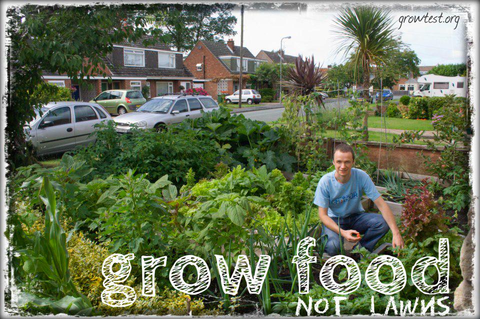 foodtank's tweet image. Grow Food, Not Lawns! @OfficialFNL foodtank.com/news/2015/06/g…