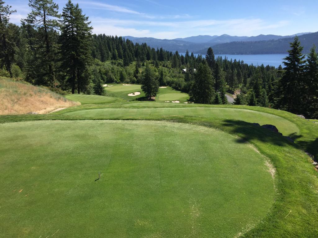 How cool, two pin options! I like to choose which one 'after' I hit it :-) <a href="/ClubAtRockCreek/">Club at Rock Creek</a>