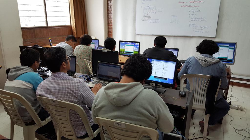 ElectrotecPE's tweet image. Iniciamos #CursoArduino este 5 de Julio más info en electrotec.pe