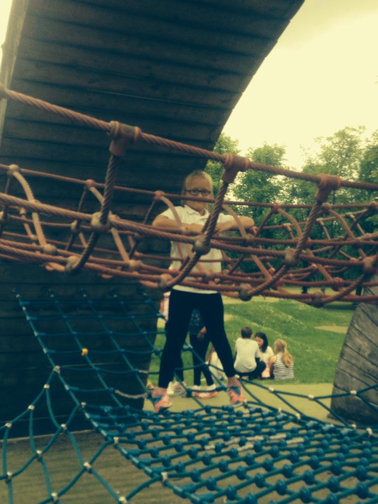 P5Ibrox's tweet photo. P5 had a fab day trip to Bellahouston park! #outdoorlearning http://t.co/ZObuHRHYpL