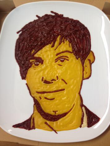 AmazingPhil's tweet image. Omg @CR_UK sent me an amazing/terrifying bbq sauce &amp;amp; mustard face! It's for this good cause: cancerresearchuk.org/support-us/do-… 🍔