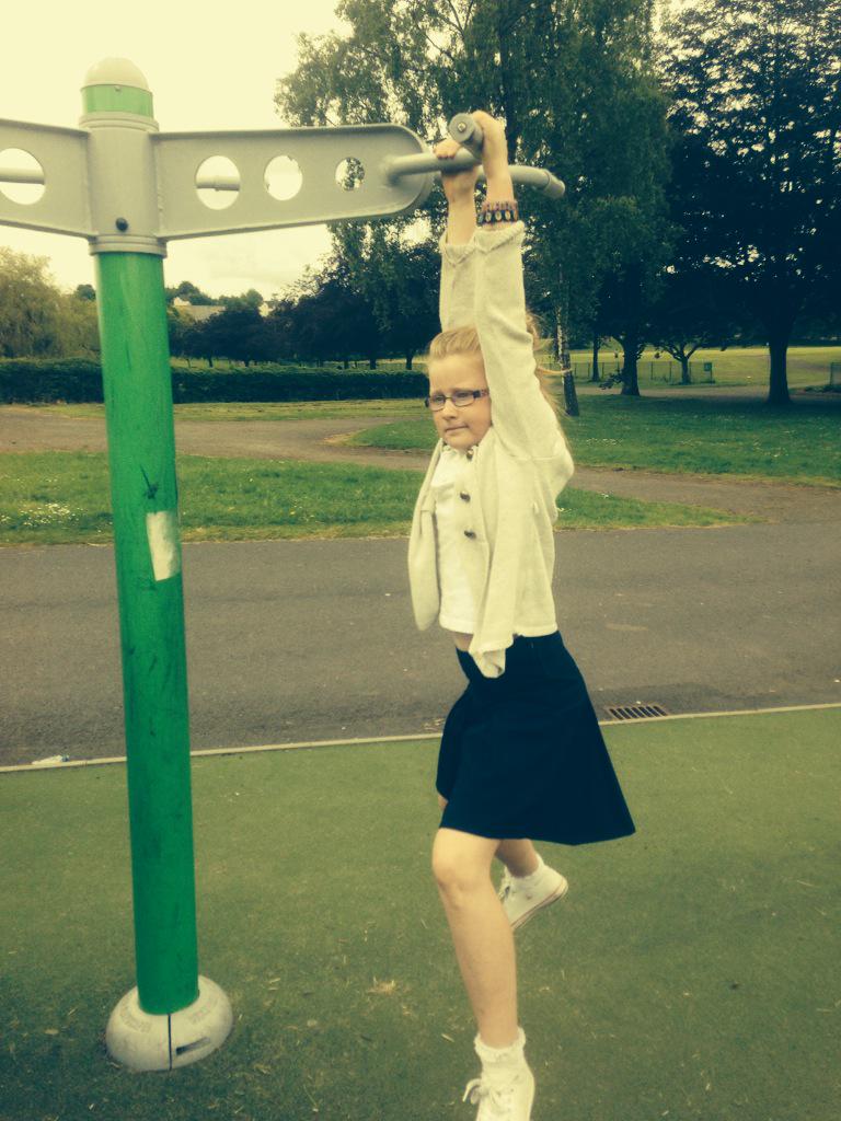 P5Ibrox's tweet photo. P5's working up a sweat at Bellahouston park #keeping active #60minseachday http://t.co/p3IpbgdloT
