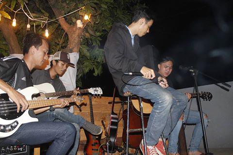 MilkyMonster's tweet photo. Jumat, 12 juni at kedai kaane depok. http://t.co/dv6nRqTwU0