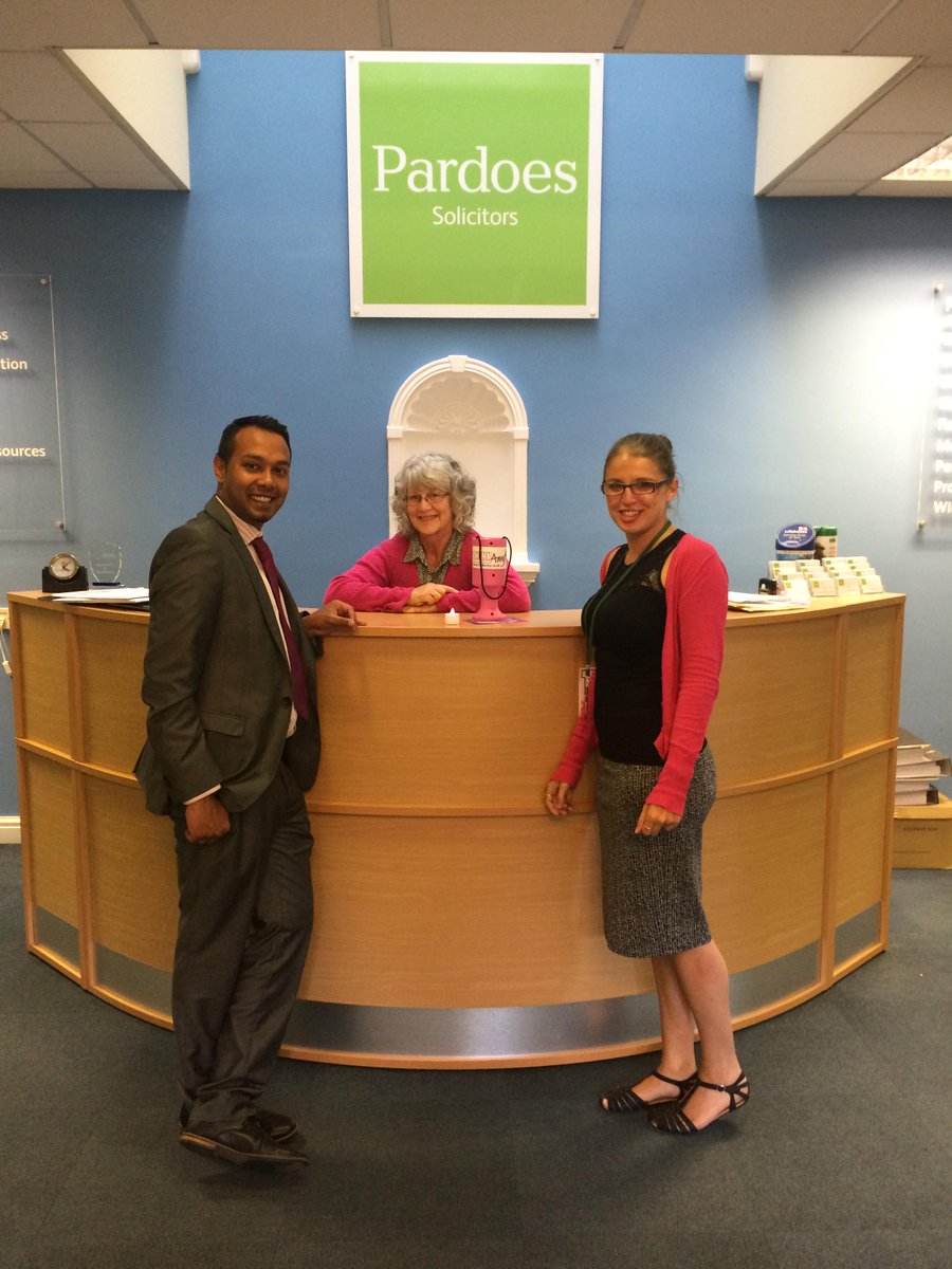 Pardoes__'s tweet image. Imran &amp;amp; Laura showing their support for @thinkamycharity. #thinkamy