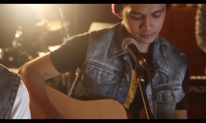 Anisa21_Adrea's tweet photo. @AgaDirgantara #MoveOn5 #Cover #NightChanges @onedirection cc; @OFC_MoveOners http://t.co/lFfrxsEwLs