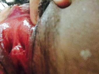wert1259's tweet photo. 쉬할것같아ㅜㅜㅜㅜ 클리가 섰네ㅠㅠㅠㅠㅠ 저농칫솔로 클리괴롭히고 쑤시는둥..♥️ http://t.co/10qgPBW2B6