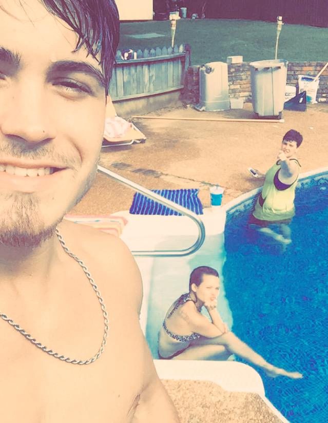shelbiiiiiii's tweet photo. Yesterday was fun💙🌊 @ChadParnell_ @ThatsMe_AC http://t.co/FtxbSHiSI3