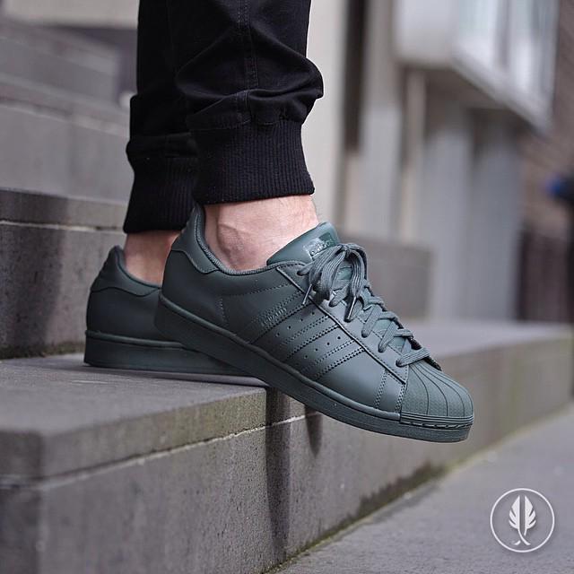 Adidas SS Supercolor Khaki / Size 40 2/3 till 45 1/3 / BNIB / Price 1449k <a href="/inisepatuuMLG/">Ini Sepatu MLG</a> <a href="/shoeskit/">IG : Shoeskitroom</a> <a href="/Heat_Sneakers/">Since 2014</a>