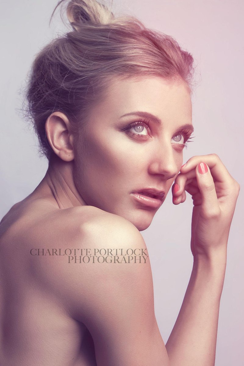 cewilsonphotos's tweet photo. Great shoot with @emilymw94 testing out new kit. Looking to test with agency models &amp; stylists! #fashionphotography http://t.co/SqJJkUakZ9