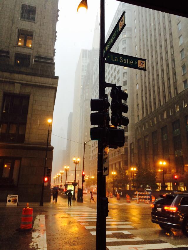 NuPalApp's tweet photo. The sky is falling, #Chicago! P.s. #GoHawks http://t.co/itxVwPsjxK