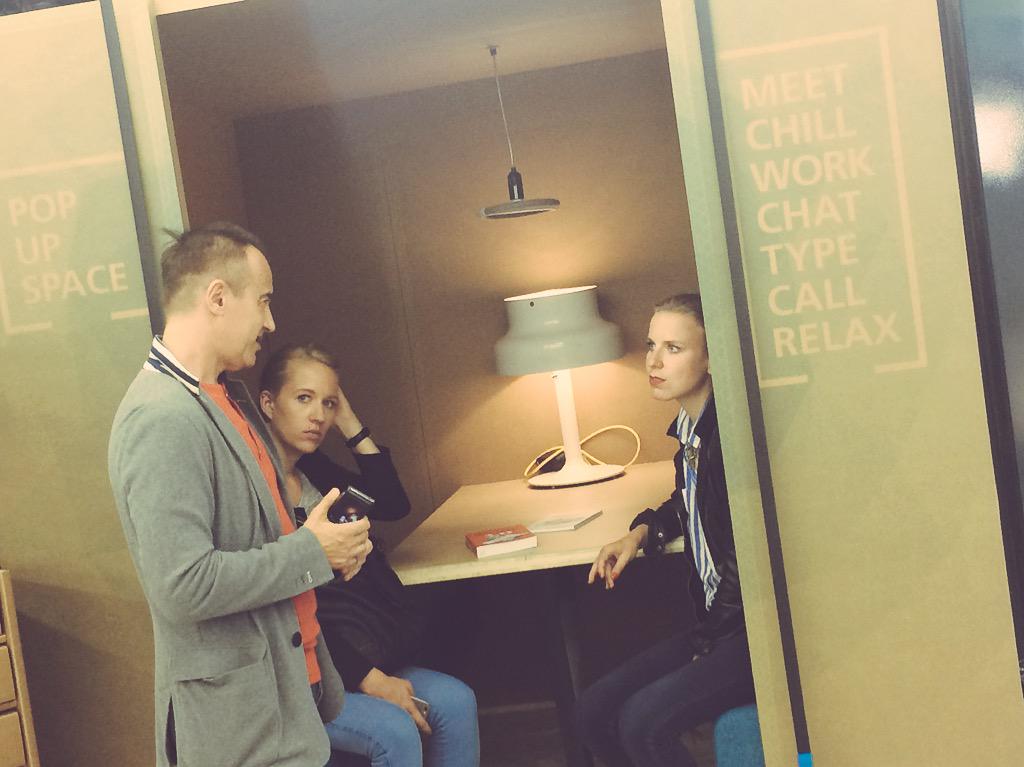solopatrick's tweet photo. Awsome concept @s2mberlin meet people do business for free. Sponsors by @Agentur_SUITED http://t.co/r8cgLBNe5l