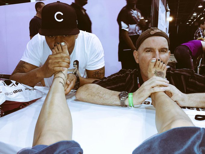 At airport delayed back HOME #LA !!!! Great meeting all u fans u make me who I am &amp; the support is REAL<a href="/tag/la"class="tags">#LA</a><a href="/tag/footfetish"class="tags"><span>#footfetish</span></a>